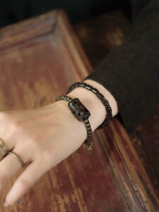 uXbg Y fB[X l Jbv yA ANZT[ `[ r[Y h g _uT[N  ig Oop