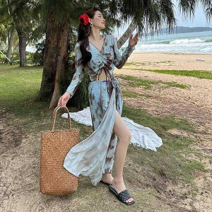 ビキニ 水着 レディース ロングスカート セパレート 4点セット 長袖 パッド付き 花柄 セクシー 大きいサイズ 体型カバー 着痩せ効果 温泉 リゾート プール スイムウェア