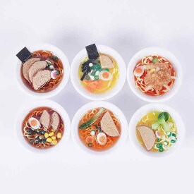 バッグチャーム リアル 食品サンプル ラーメン カップ麺 インスタントラーメン風 キーホルダー 面白 ユニーク インフルエンサー フードモチーフ PVC素材 ハンドメイド 普段使い