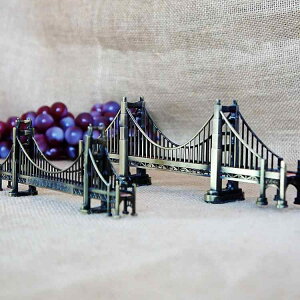 建築模型 ゴールデンゲートブリッジ 電気メッキ防錆加工 合金製 高耐久 精巧な作り 旅行記念品 インテリア 置物 オブジェ リビング 書斎 オフィス ディスプレイ