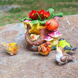 ガーデンオーナメント かわいい 小鳥 置物 樹脂製 庭 オブジェ 屋外 装飾 田園風 玄関 テラス ベランダ ガーデニング雑貨 インテリア(x2)