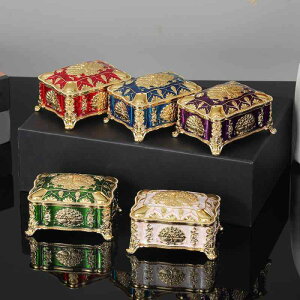 WG[{bNX AeB[N k E A~jE  [ ANZT[P[X  Δ `(x2)