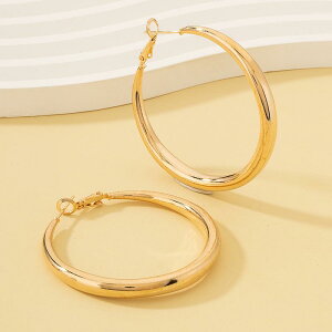 ピアス レディース 大ぶり フープ スタッドピアス 個性的 レトロ 高級感 ゴールド 合金製 欧米風 ファッション クラシック おしゃれ 存在感 通勤 オフィス カジュアル