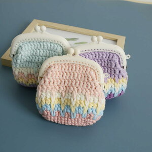 小銭入れ レディース がま口ポーチ ハンドメイド レインボーカラー かぎ編み 毛糸 カジュアルスタイル ミニ かわいい カードケース 普段使い