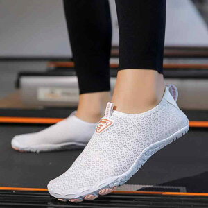 マリンシューズ 男女兼用 カップル 5本指 滑り止め 水陸両用 速乾 軽量 アウトドア ビーチ スイミング ダイビング フィットネス トレッキング ウォーキング