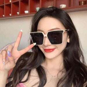 TOX fB[X Y jZbNX XNGA I[o[TCY rbOt[ UVJbg UV400  ҂B hCu ^] s AEghA ؍  PCf y O