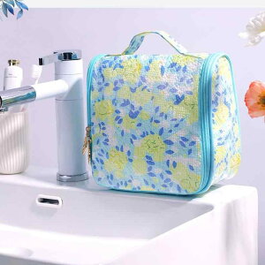 ポーチ レディース 吊り下げフック付き 防水 TPU素材 花柄 フラワー 旅行用 メイクポーチ コスメ収納 洗面用具入れ 大容量 整理整頓 かわいい 日常使い ブルー 春夏