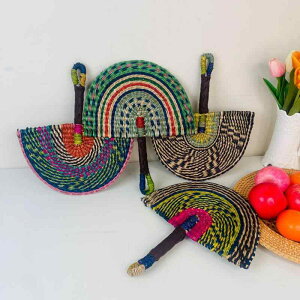 うちわ ベトナム シーグラス編み 半円形 壁掛け 手持ち 夏 ナチュラル アジアンテイスト インテリア装飾 家庭用 ハンドメイド おしゃれ