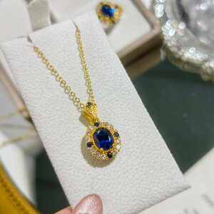 アクセサリーセット レディース カラーチェンジ ブルースピネル フラワーモチーフ 上品 エレガント チャイナ風 電気メッキ加工 ペンダント ネックレス フリーサイズ 指輪 ピアス 3点セット