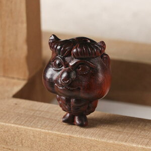 アクセサリーパーツ 紫檀 緑檀 白檀 選べる 木製 DIY ハンドメイド 手芸 資材 個性的 カートゥーン 力強い雄牛 ウシ 縁起物 開運 モチーフ
