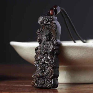 ペンダント メンズ レディース 仏像 沈香木彫り 自在観音 祥雲 蓮台 約6.5cm 高品質 手彫り お守り 開運 厄除け 中国風 車載用 インテリア アクセサリー