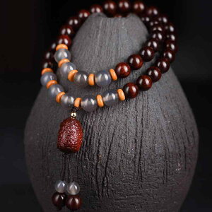 ブレスレット 男女兼用 インド小葉紫檀 彫刻 ダブルループ 数珠 念珠 瑪瑙 メノウ 無相仏モチーフ パワーストーン 開運 厄除け お守り ペンダント