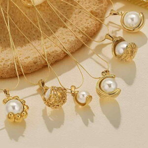 ネックレス レディース チタン鋼 電気メッキ加工 回転式 パール U字型 ペンダント 軽やか 高級感 エレガント 鎖骨 DIY チャーム アクセサリー 通勤 オフィススタイル カジュアル 春夏 40cm台