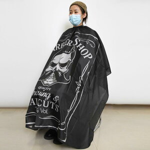 カットクロス 美容室 ヘアサロン プロ仕様 家庭用 散髪用 カラーリング用 セルフカット 髪がつきにくい 防水 スタイリッシュなデザイン ブラック タフタ生地