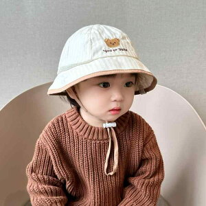 帽子 ベビー 赤ちゃん 男の子 女の子 男女兼用 UVカット 日よけ 通気性 つば広 サファリハット あご紐付き かわいい クマ柄 綿 コットン お出かけ 春秋 ベージュ ピンク ブルー