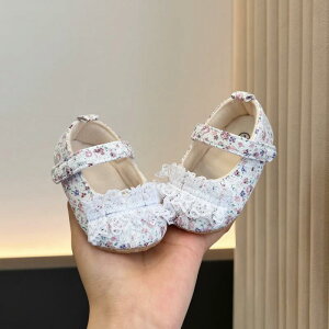 ファーストシューズ 女の子 ベビー 0歳 1歳 幼児 春秋 滑り止め ソフトソール 通気性 マジックテープ レースフリル 小花柄 プリンセスデザイン 布製 よちよち歩き用