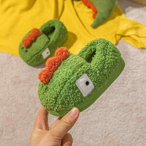 ルームシューズ キッズ ベビー 幼児 男女兼用 秋冬 暖かい 保温 防寒 キャラクター かわいい かかと付き 厚手 滑り止め コットン 室内履き 部屋履き