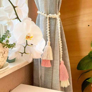 カーテンタッセル ハンドメイド インスタ映え ボヘミアンスタイル 北欧風 コットン製 モダン シンプル ピンク 全長110cm 窓辺 リビング 寝室 インテリア デコレーション