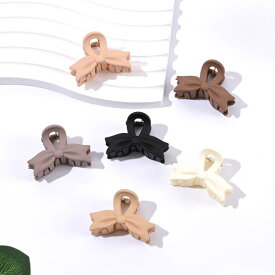 ヘアクリップ レディース バンスクリップ マット リボン シンプル ハーフアップ ポニーテール ヘアアクセサリー 髪留め 髪飾り 上品 かわいい おしゃれ 通勤 大人