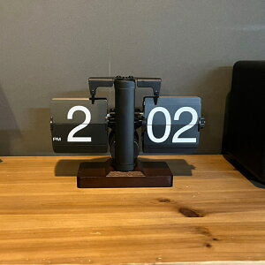 フリップクロック 置き時計 おしゃれ レトロ 北欧風 モダン アナログ デジタル 両用 ヴィンテージ 卓上 時計 インテリア デザイン シンプル メタル スタイリッシュ リビング 寝室 書斎 オフ