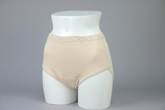希少クラビオン女性用失禁パンツ、尿漏れパンツ（尿漏れ軽度対応）ベージュ色3枚組 