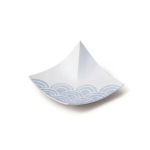 有田焼 白 砂 釉 吹 ピンク 盛 雲 銀 彩 輪 花 青 盛 ラスター 青海波 向 上り 向付 白磁 紫 ピンク 一珍 唐草 向上 角向付 18.9cm 皿 刺身 焼物 天ぷら 揚物 ブルー パープル ホワイト シルバー 日