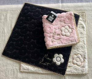 【メール便OK】 マリークワント【MARY QUANT】タオルハンカチ(25×25cm) 立体的な花柄・デイジー オシャレで可愛い・プチギフト・プレゼント 女性・子供・レディース