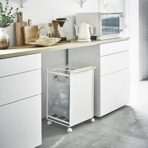 �g���� �ډB�����ʃ_�X�g���S�� 2���� tosca�i�g�X�J�j