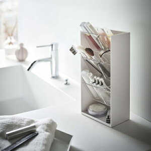 tower RX̎[P[X ^[ 4i zCg