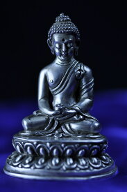 阿弥陀如来 銀製彫金仕上げ