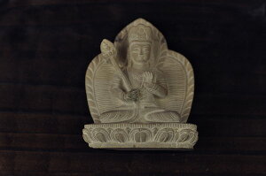 石仏 弥勒菩薩(浮き彫り)