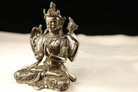 観音菩薩　純銀製彫金仕上げ