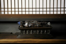 釈迦涅槃像 銅造彫金仕上げ