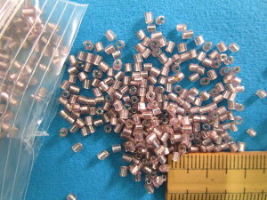 �K���X�|�r�[�Y(2mm×2mm)�A�Y�L