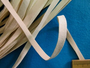 \tge[vi0.5cm 15mjx[W