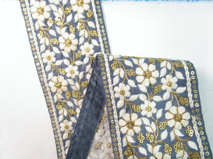 楽天市場】インド刺繍リボン（7.8cm幅 1m）濃グレー×アイボリー×金 