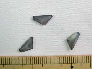 XtXL[izbgtBbNXj2738@Triangle@Alpha@FB@10x5mmCristal (001)@Dark@Grey@ShinyiL111Sj