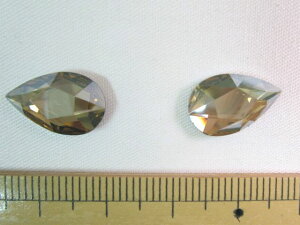 XtXL[izbgtBbNXj2303@Pear Flat Back@14x9mmCrystal(001) Golden Shadow(GSHA) M-Foiled