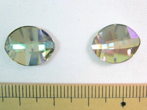 XtXL[izbgtBbNXj2204@Pure Leaf Flat Back@14x11mmCrystal(001) Luminous Green(LUMG) M-Foiled