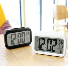 目覚まし時計　LEDデジタル時計 アラーム機能付き 置き時計 壁掛け時計 明るさ調整 デジタル時計