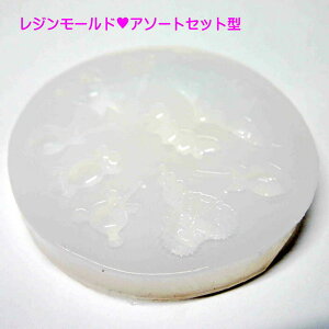 �y�P�i�z �V���R�����[���h �A�\�[�g�Z�b�g�^�@�n�[�g �L�����f�B �� �H�� ���u���[ �|�b�v �A���@��85×85mm����11mm ���W�� ���[���h �Ж� ���� UV���W�� LED�@�p�[�c�@(���[���֔z����!!)