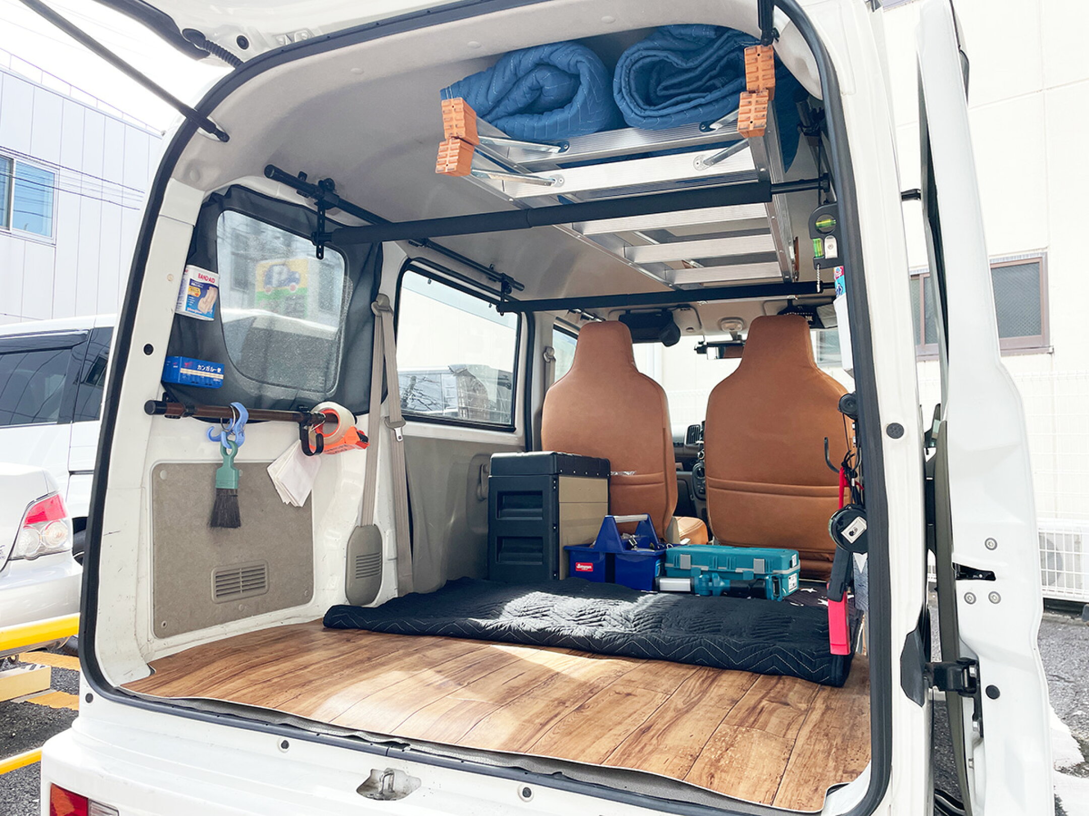 17系エブリィバン(サイドバー)