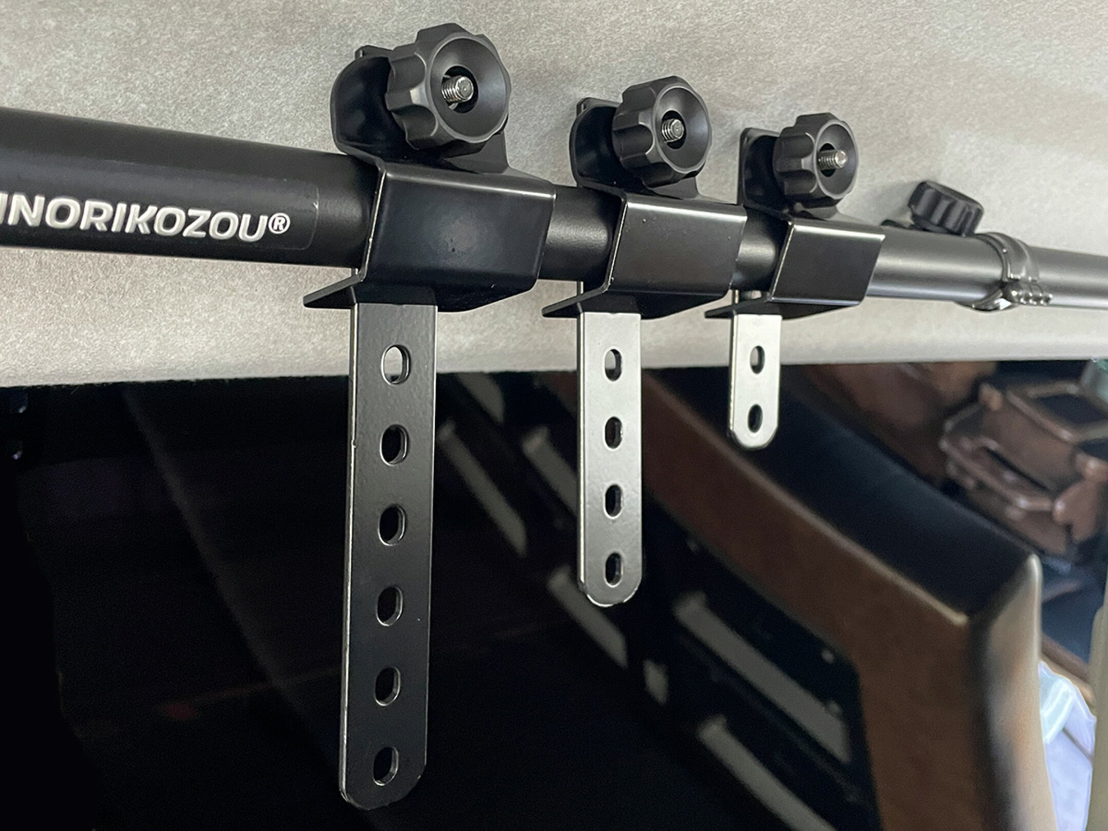 左から9穴・7穴・5穴(200系ハイエースSGL)