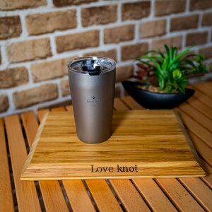 LOVEKNOT ダブル構造タンブラー500チタン製 食器 和食器 カップ 蓋付 アウトドア キャンプ バーベキュー軽量 防災 父の日 ギフトキャンプ、トレッキング、アウトドア用品