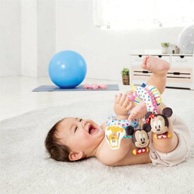 タカラトミー カラダ知育 手足のぐるぐるラトル ミッキー＆フレンズ ディズニー おもちゃ 2ヶ月 3ヶ月 4ヶ月 5ヶ月 6ヶ月 誕生日 プレゼント クリスマス プレゼント ギフト 出産祝い 出産準備 出産 お祝い ラトル ガラガラ ミッキー ミニー ディズニー玩具 ベビー 赤ちゃん