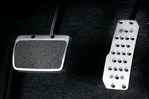 MUGEN(無限) スポーツペダル AT N BOXカスタム JF3/JF4 20/12- 品番:46545-XG8-K0S0