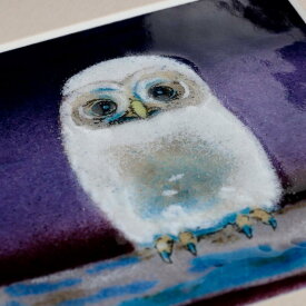 つぶらな瞳のふくろう（紫）七宝　鳥　　絵画　絵　額 アート フレーム　絵画　額入り　インテリア 壁掛け　誕生日　記念日　父の日　退職祝い　新築祝い　開店祝開業祝　リビング 玄関