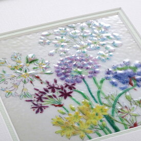 アリュームのブーケ　七宝焼　七宝焼き　七宝絵画　絵　絵画　額　アート　フレーム　　花　花束　インテリア　絵画額入り　誕生日　母の日　退職祝　結婚祝い　新築祝　色褪せないアート　癒しのアート　アクセント　インテリア　玄関飾り