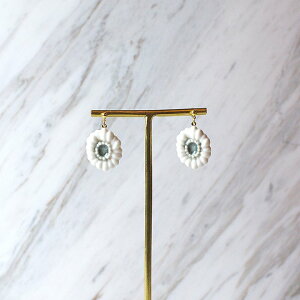 りむ ピアス まれもの【美濃焼 陶芸作家 ののむらみなみ やきもの 陶器 陶磁器 タイル アクセサリー ハンドメイド ギフト プレゼント 薄紅 白 入園式 入学式】