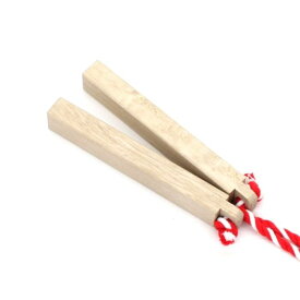 【国産の樫材を使用して製作】 拍子木(小) 樫製 長さ21cm 太さ3cmX2,5cmおまつり お神輿 祭礼用品 お祭り用品 呼び出し 打楽器 夜警 夜回り パトロール 防犯 防火 戸締り用心 消防用品 防災用品 ひょうしぎ 拍子木 お子様用 子供用 樫製 かし 国産 日本製